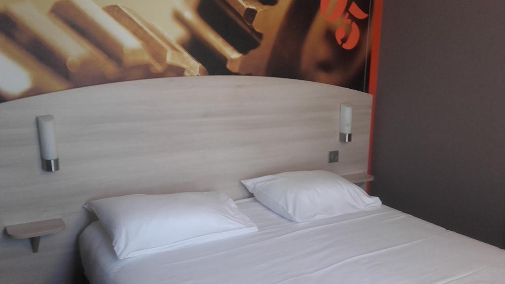 Brit Hotel La Rochelle Perigny Экстерьер фото