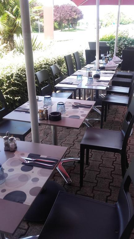 Brit Hotel La Rochelle Perigny Экстерьер фото