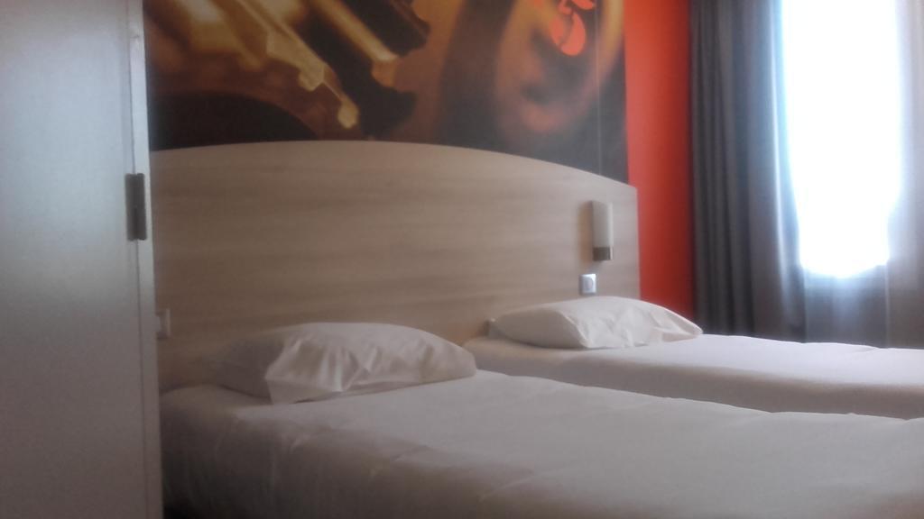 Brit Hotel La Rochelle Perigny Экстерьер фото